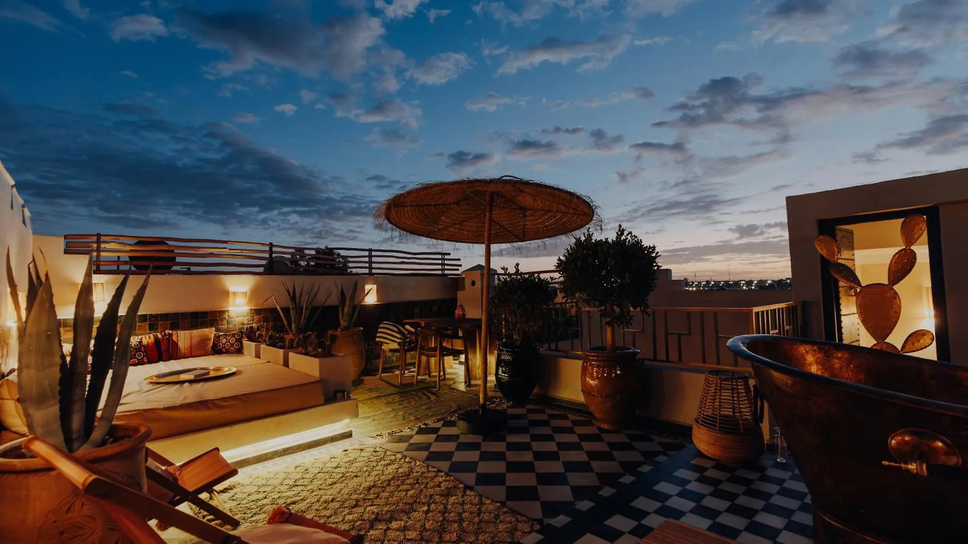 Le Petit Kenzara & Magical Rooftop Marrakesh Villa
